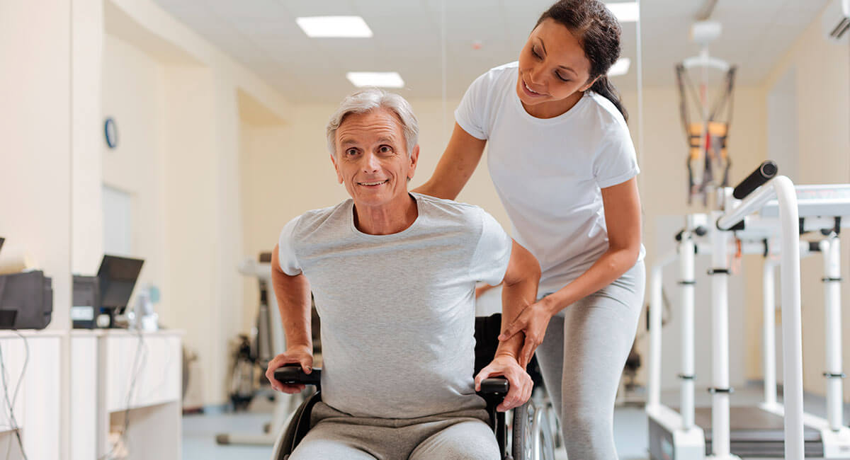 Experto universitario en actualización y desarrollo profesional en geriatría y rehabilitación