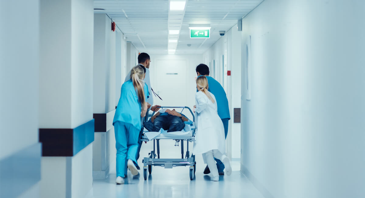 Máster en cuidados de enfermería de urgencias y emergencias en el adulto
